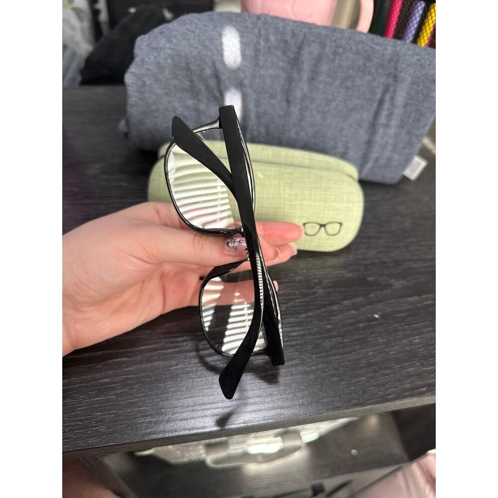 glasses - Picture 2 of 4